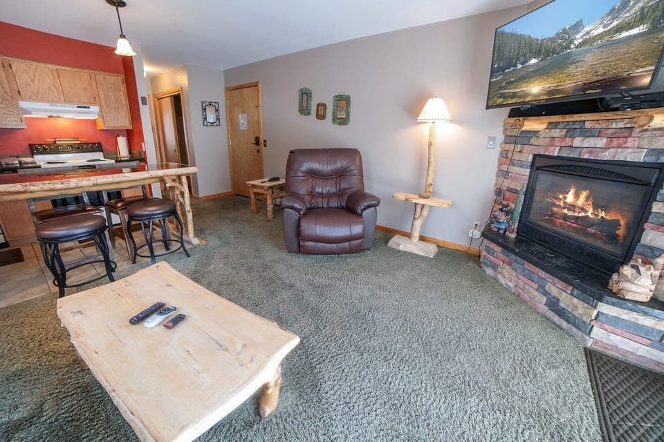 Apartment, 1 Bedroom | Living area