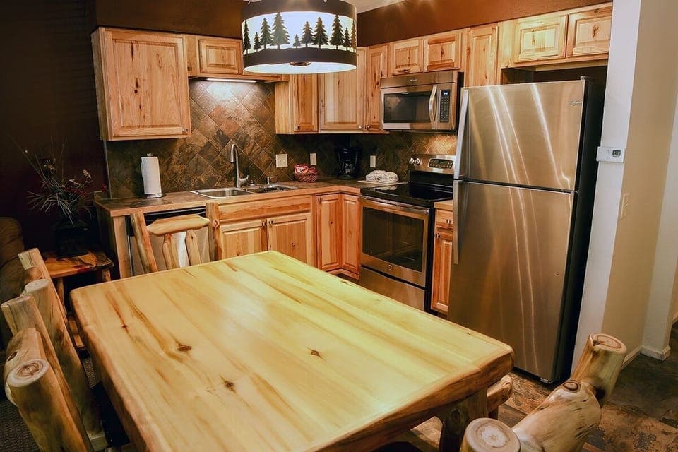 Condo, 2 Bedrooms | Private kitchen | Fridge, oven, coffee/tea maker, toaster