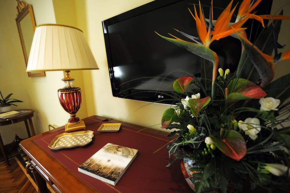 Deluxe Double Room | Room amenity