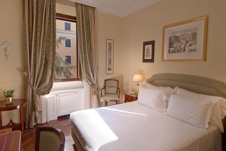 Deluxe Double Room | In-room safe, soundproofing, free WiFi, bed sheets