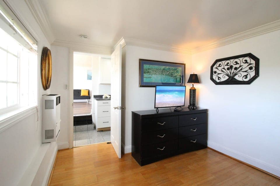 E270D5F6 8CFD 4114 851B 0A9B9A49D33F 1 201 a