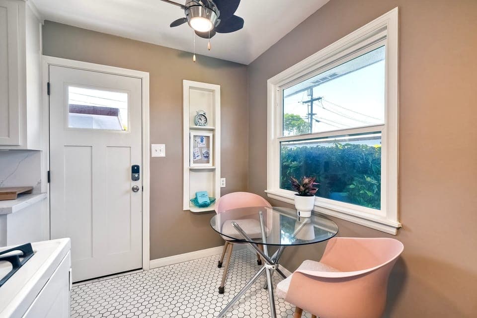 Unit A breakfast area