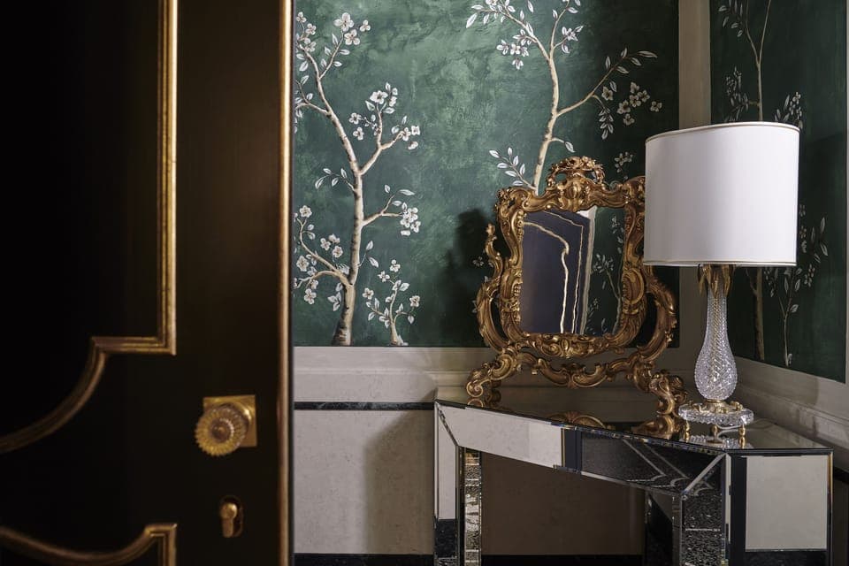 Rainfall showerhead, free toiletries, hair dryer, bathrobes