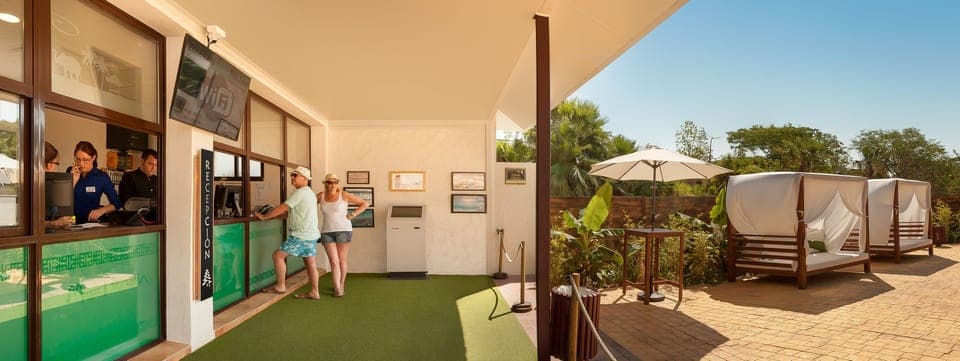 Check-in/check-out kiosk