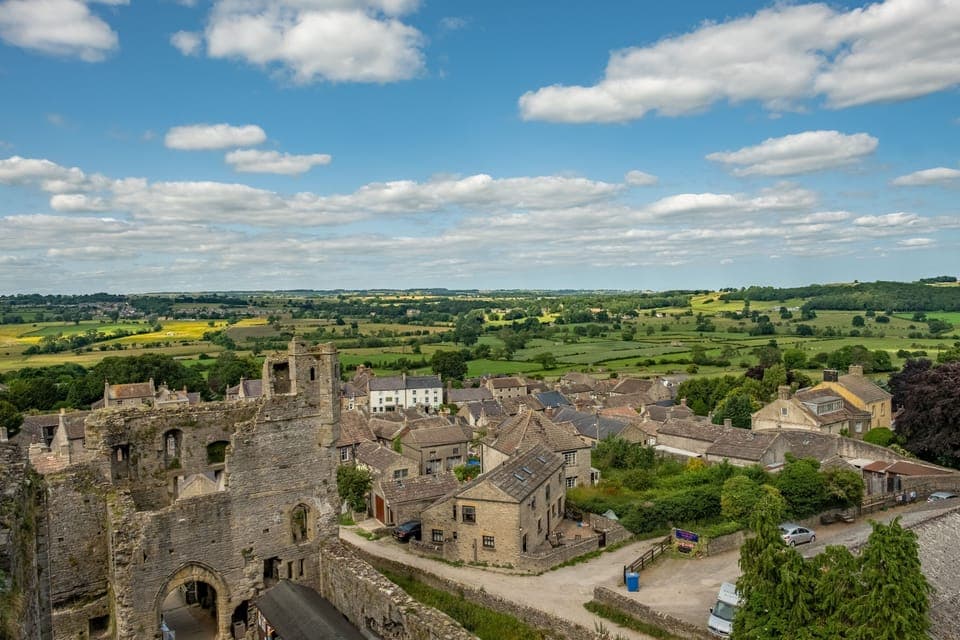 Spending an afternoon in Middleham just 10 minutes away