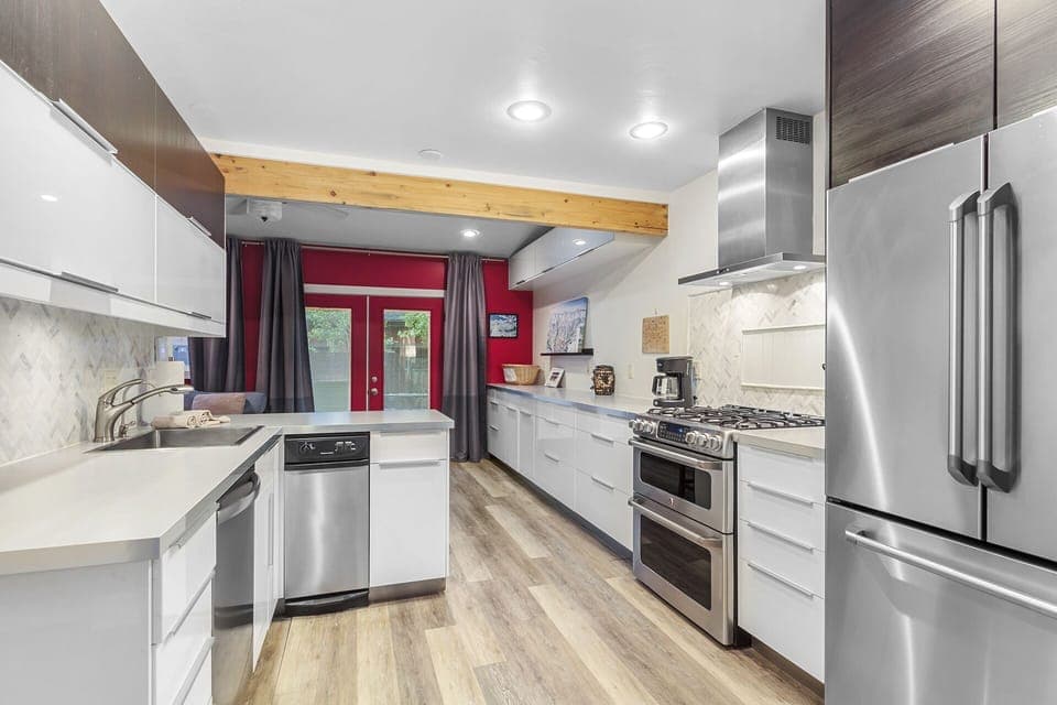 Modern Kitchen