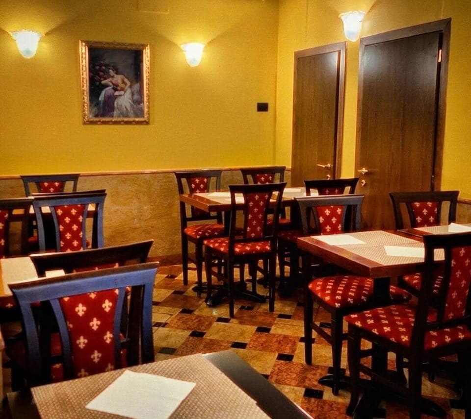 Daily buffet breakfast (EUR 10 per person)