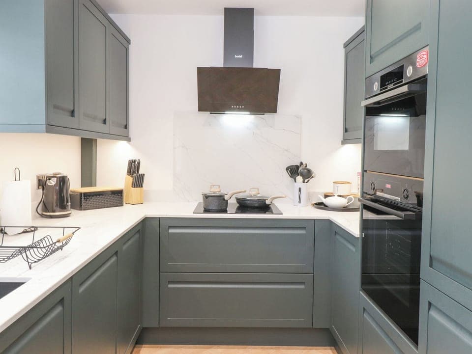 Fridge, dishwasher, electric kettle, toaster