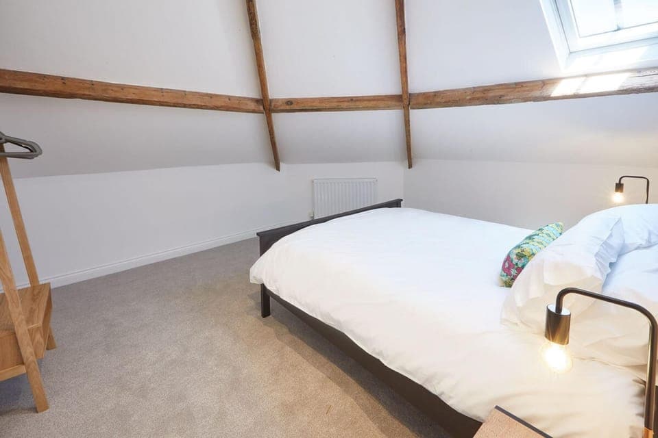 Apartment | 2 bedrooms, Internet