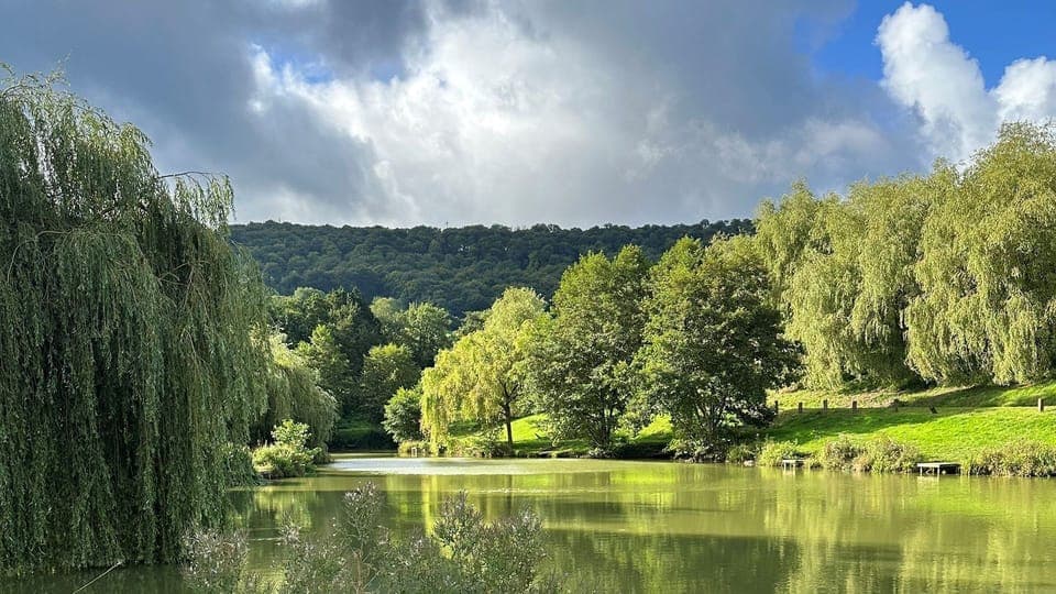 Harescombe Fisheries, Owls Nest, Bolthole Retreats
