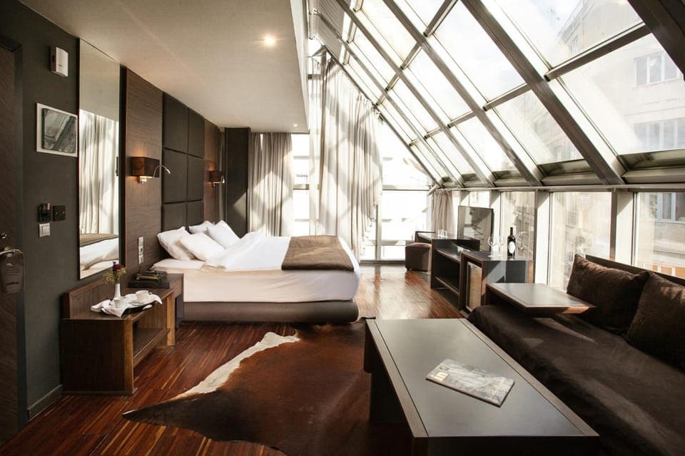 40-inch flat-screen TV with satellite channels, TV