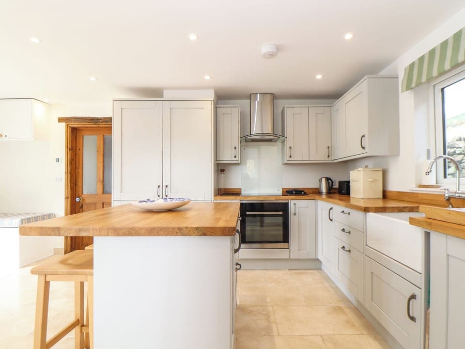 Fridge, dishwasher, electric kettle, toaster