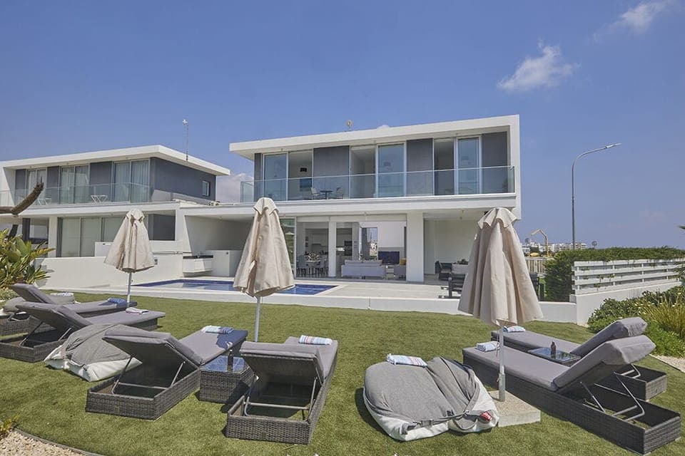 Villa Nancy, Stunning and New 3BDR Protaras Villa, Close to the Beach