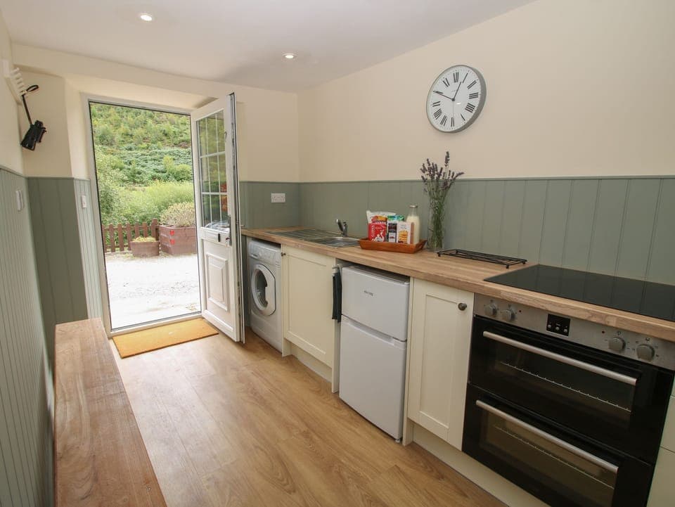 Fridge, dishwasher, electric kettle, toaster