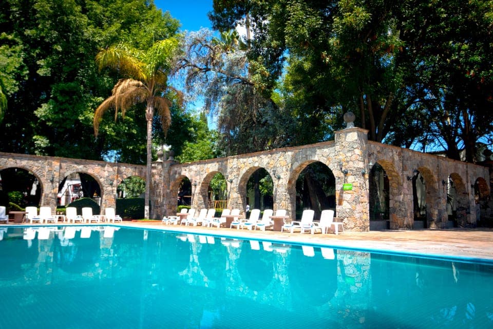 Outdoor pool, pool umbrellas