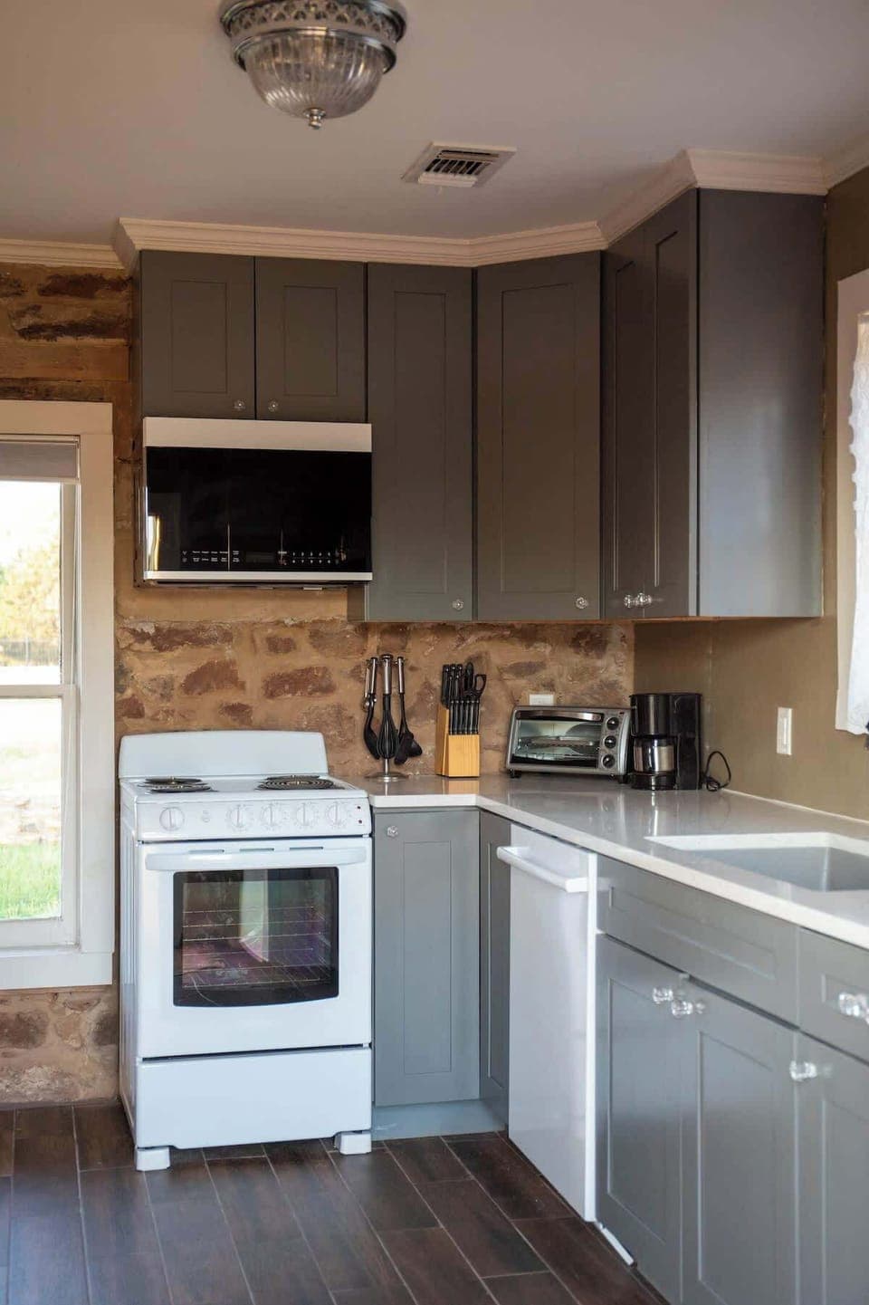 House, Multiple Beds, Patio (524 Austin St- Combo) | Private kitchen | Coffee/tea maker