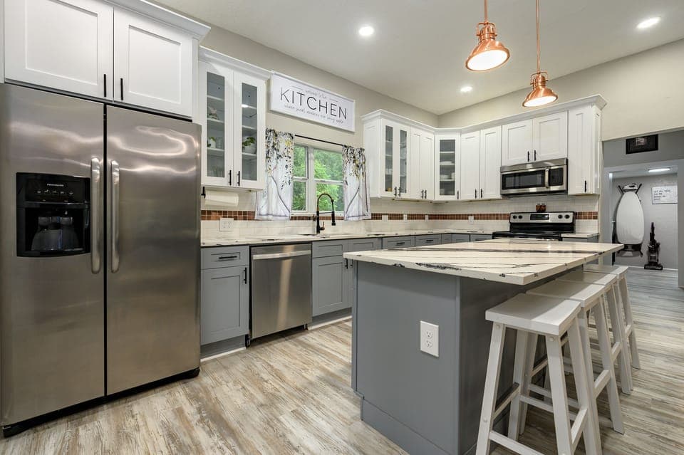 Kitchen with Island