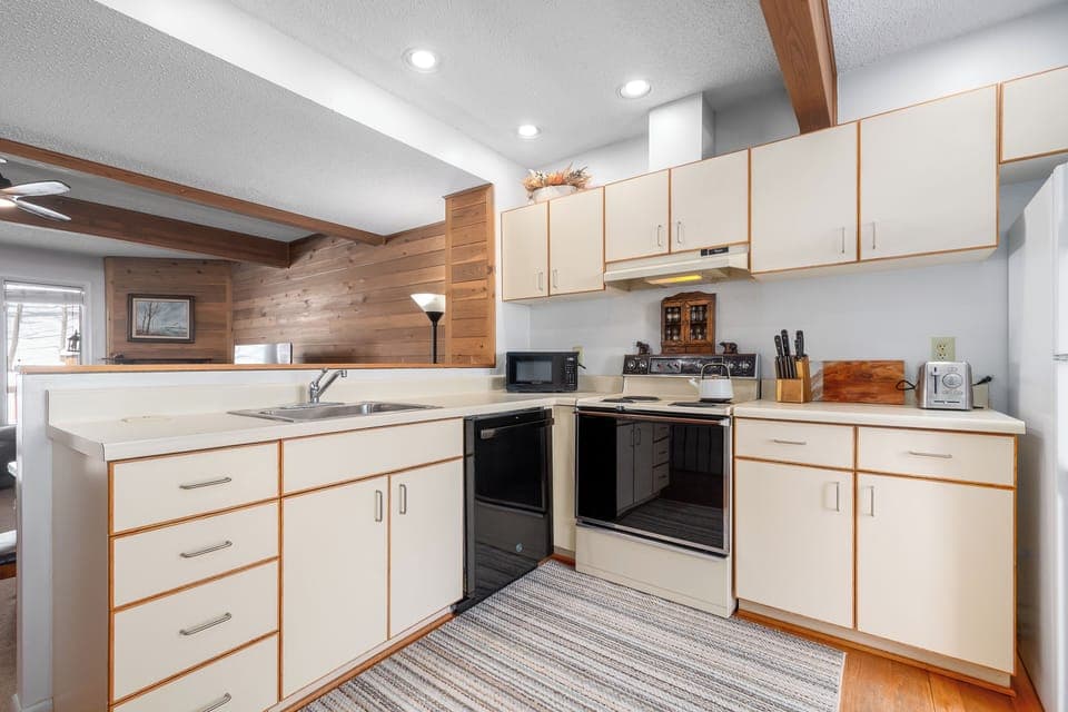 Studio (2 Bedrooms) | Property amenity
