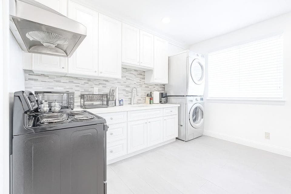 Be7a8db9 aaee 4d78 add9 4a7fe7dc23b5