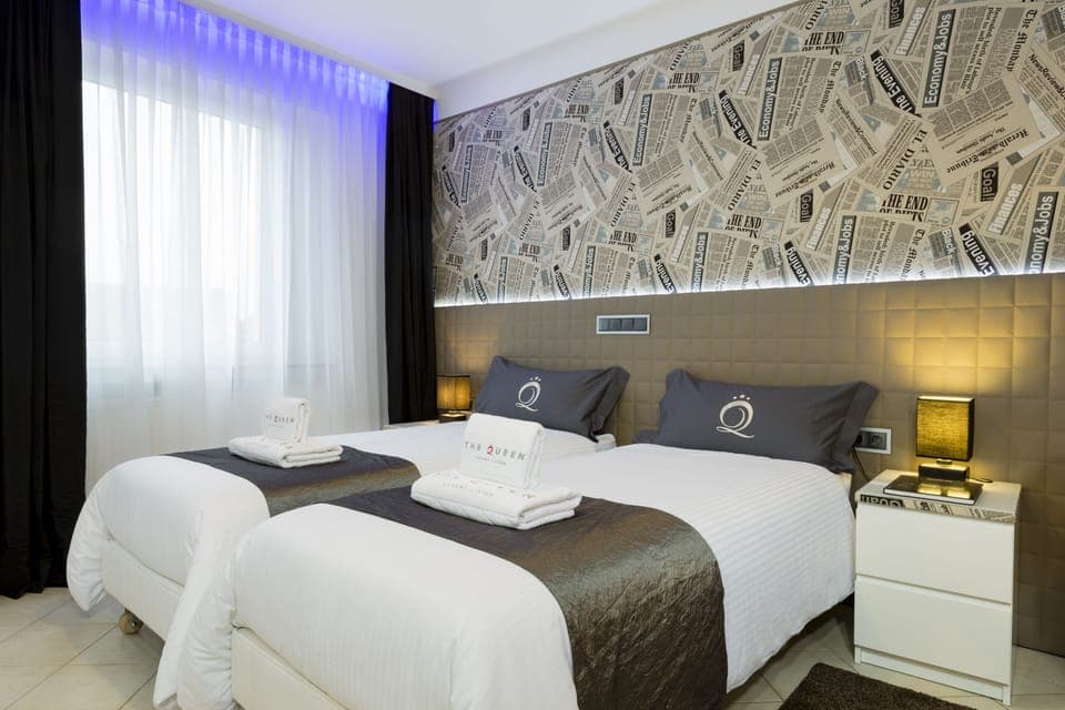 Deluxe Apartment | Desk, iron/ironing board, free WiFi