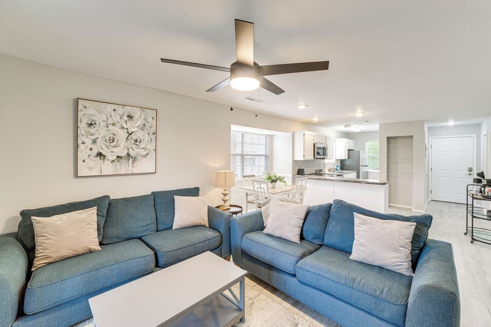 Apartment (2 Bedrooms) | Front of property