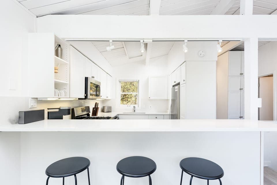 Breakfast bar