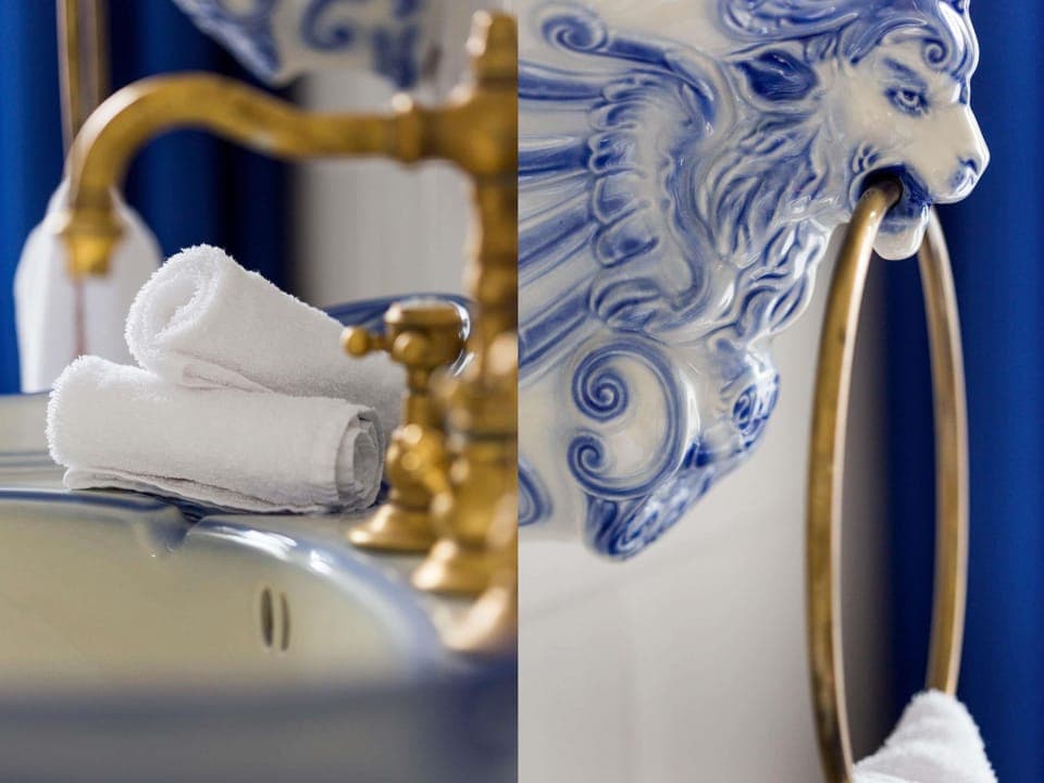 Royal Suite, Balcony (Historic) | Hypo-allergenic bedding, down comforters, in-room safe, desk