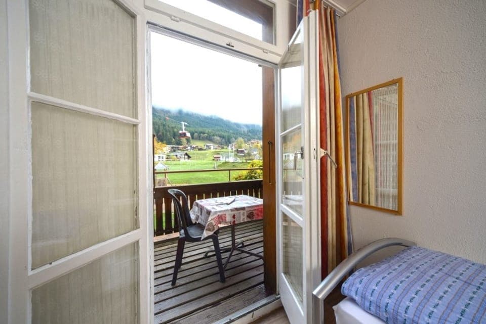 Standard Single Room, Private Bathroom | In-room safe, desk, cribs/infant beds, free WiFi