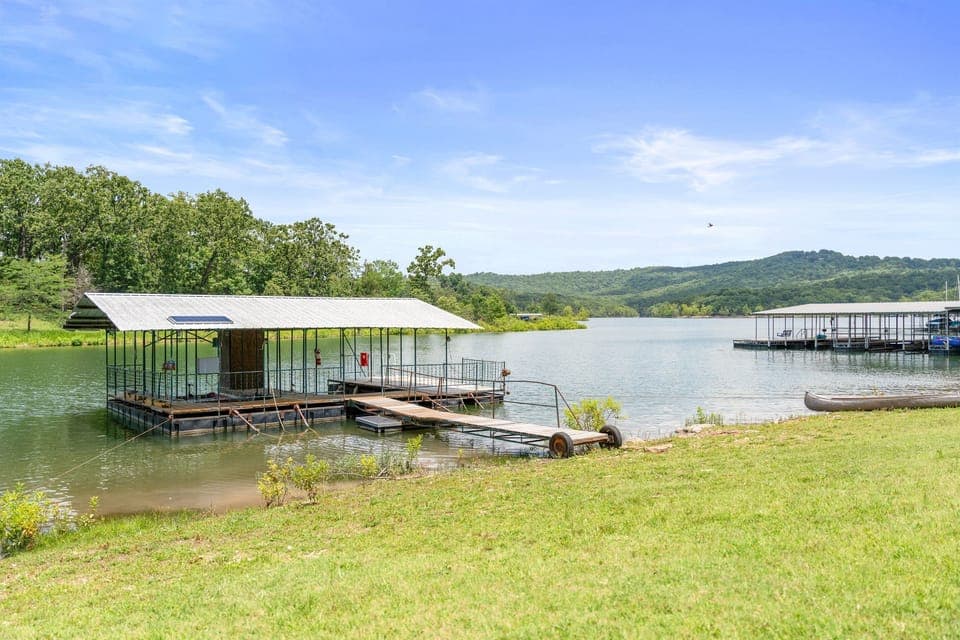 Let the cozy cabin atmosphere embraces you and relaxation unfold