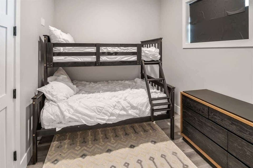 Twin over Full bunkbed in the third bedroom. 