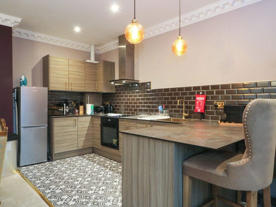 Fridge, dishwasher, electric kettle, toaster