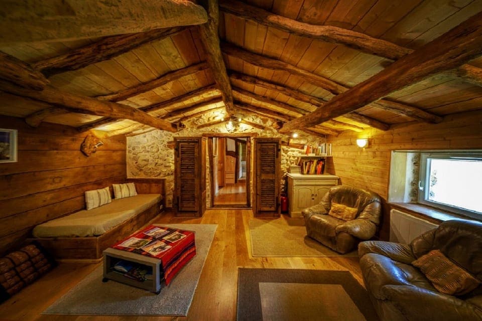 Family Cottage, 2 Bedrooms, Mountain View, Mountainside | Living area | 120-cm flat-screen TV with digital channels, DVD player