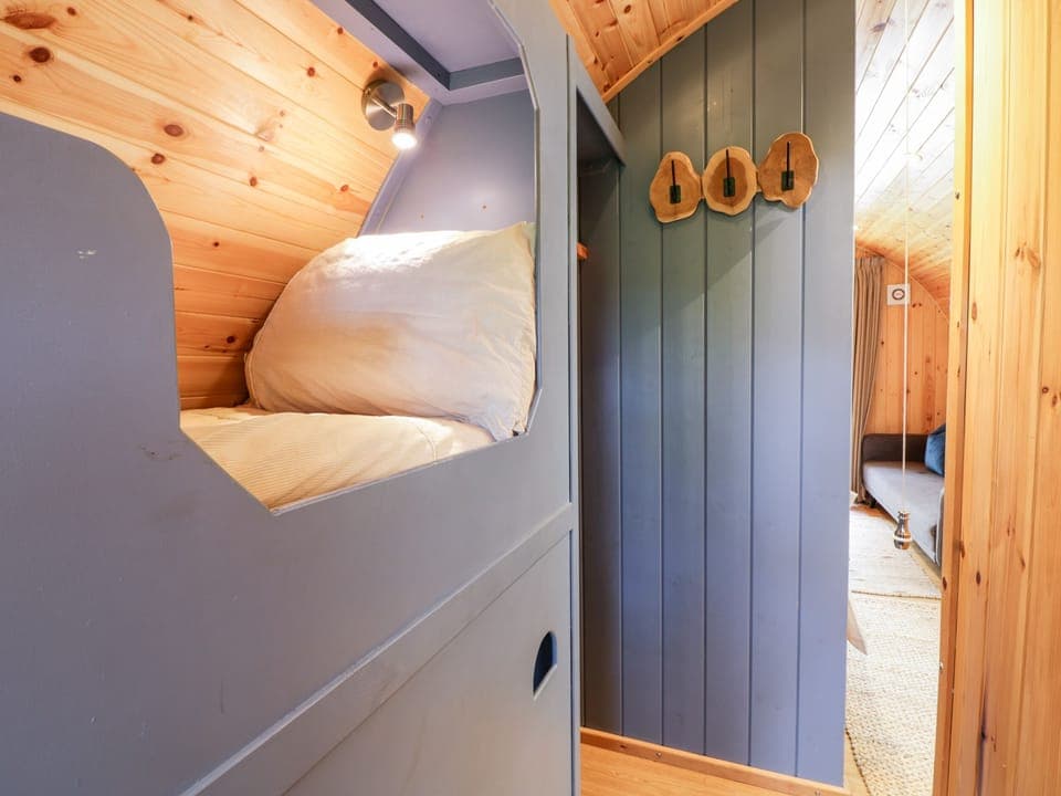 2 bedrooms, individually decorated, individually furnished, free WiFi