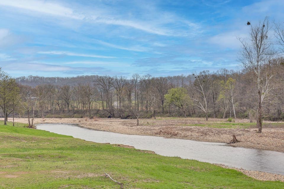 House (6 Bedrooms) | Interior