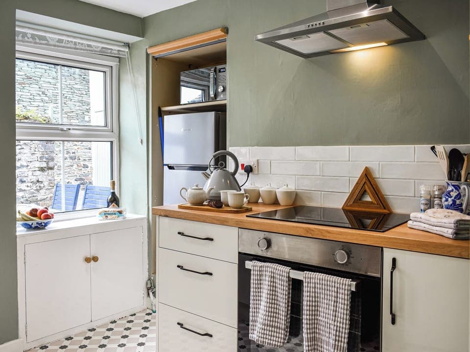 Kitchen | Pitcairn Retreat- Pitcairn Cottage - Pitcairn Retreat, Keswick