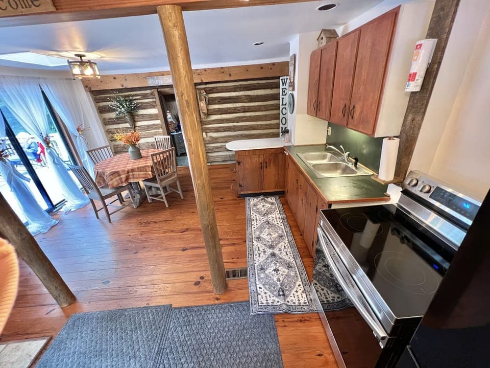 Full Kitchen
