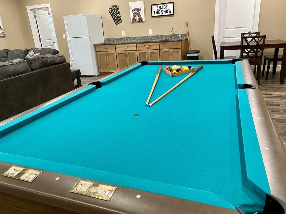 Let's play pool!