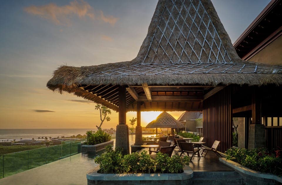 Outdoor pool, open 7:00 AM to 7:00 PM, pool umbrellas, sun loungers