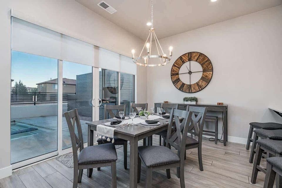 Dining area with seating for 10