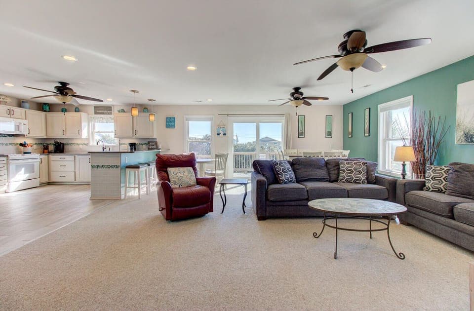 Atlantic Views-Main Living Area