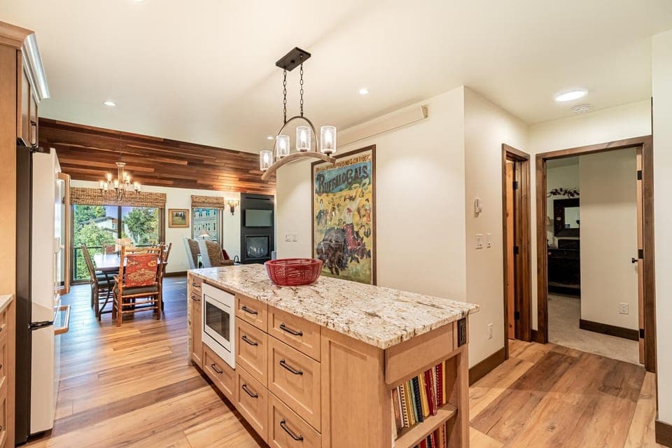 North - Kitchen