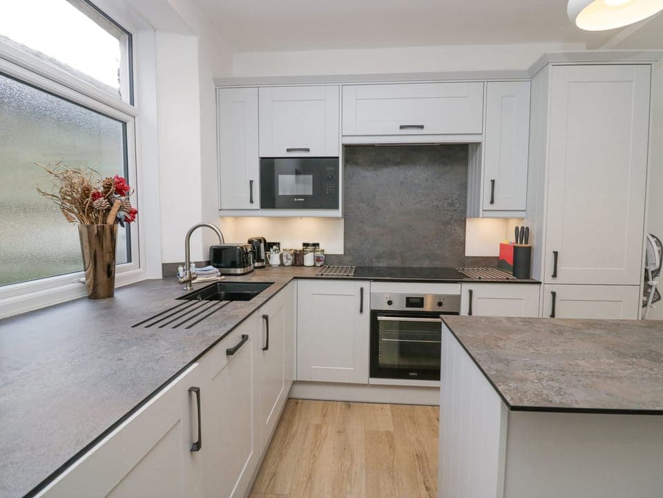 Fridge, dishwasher, electric kettle, toaster