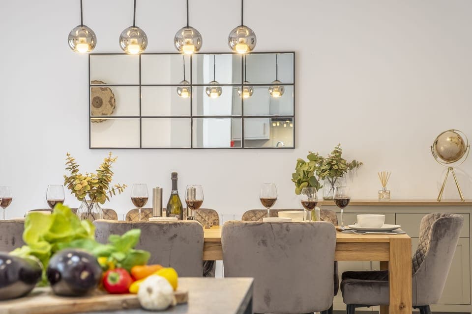 Ground floor: Reflections