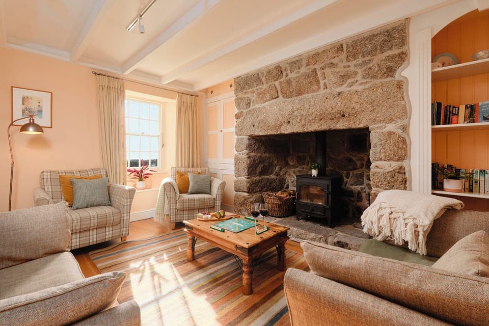 Cottage | Living area