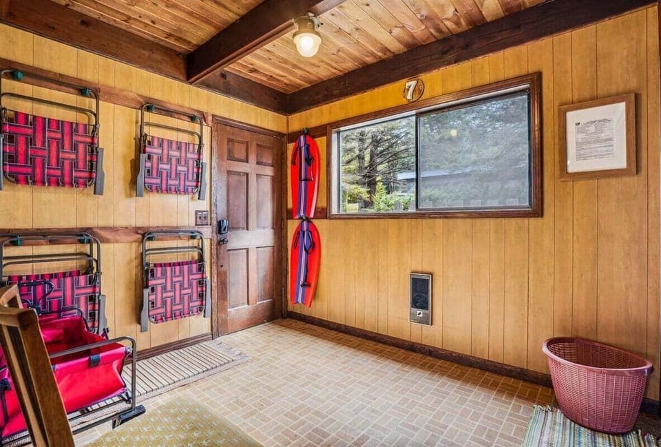 Mud room and Laundry at Loki`s Longhouse