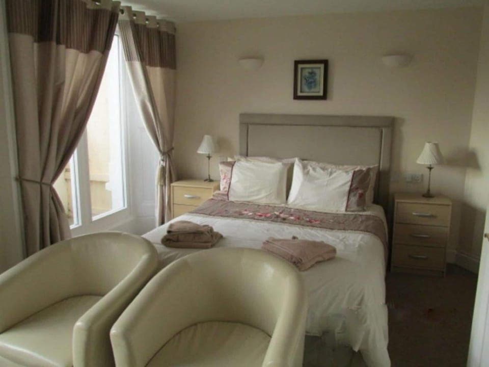 Standard Double Room | Blackout drapes, iron/ironing board, free WiFi, bed sheets