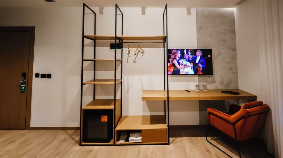 Double or Twin Room | Desk, free WiFi