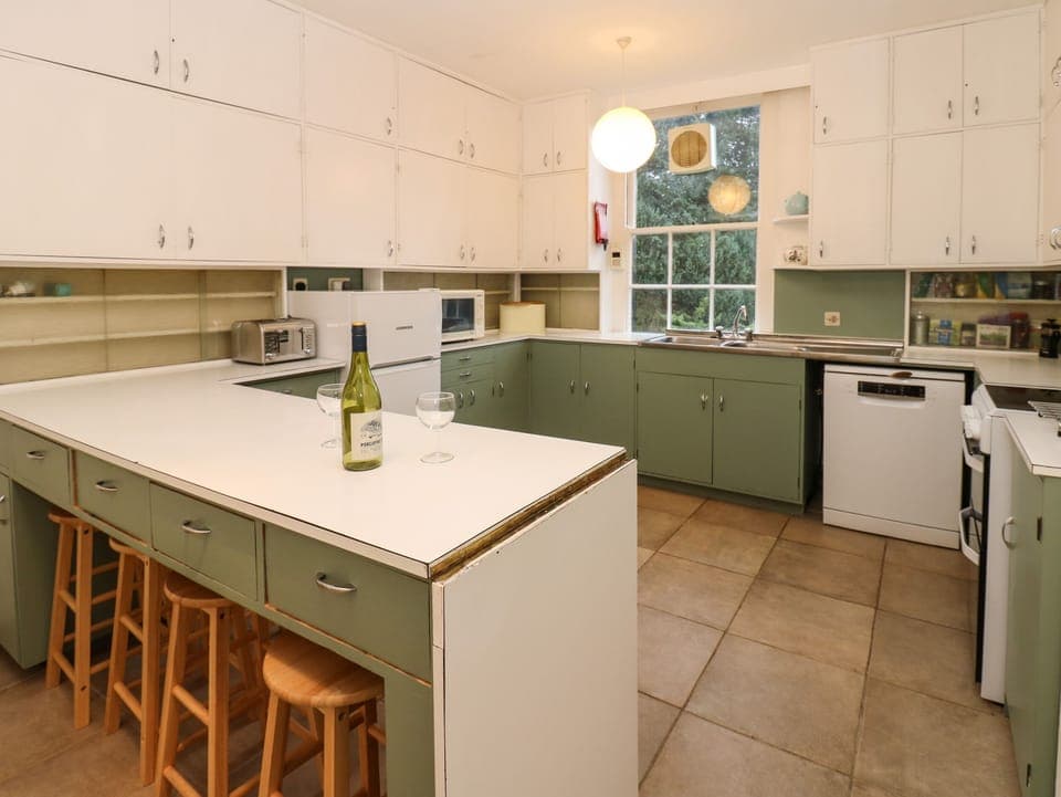 Fridge, dishwasher, electric kettle, toaster