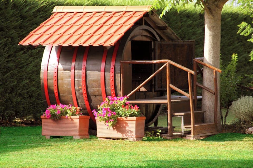 Children's play area - outdoor