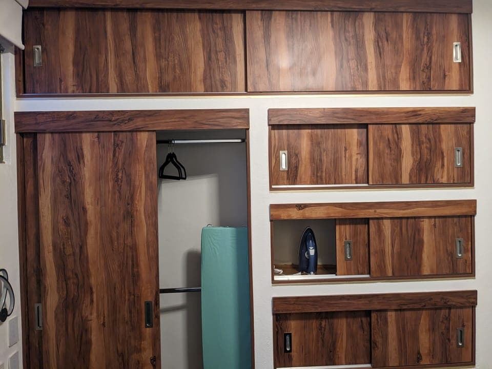 Executive Apartment | Wardrobe